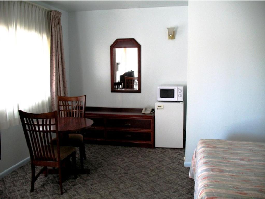 Golden West Motel Klamath Falls Exterior foto